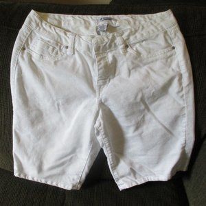 D. JEANS White Denim Shorts Size 8